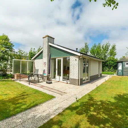 Near With Pool Casa de Férias