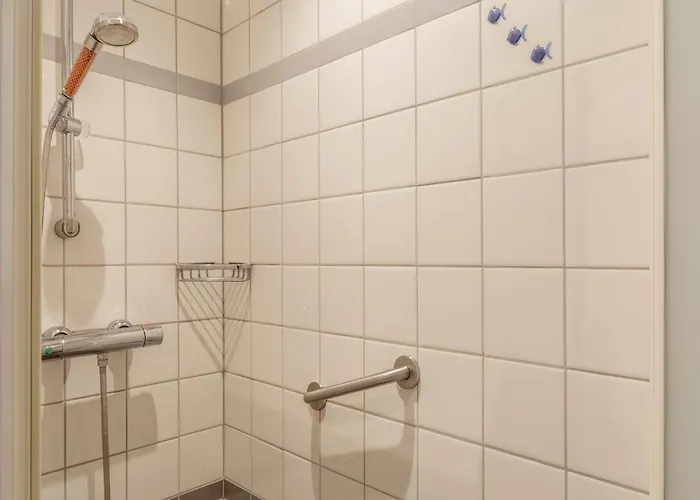 Near With Pool Ferienhaus *