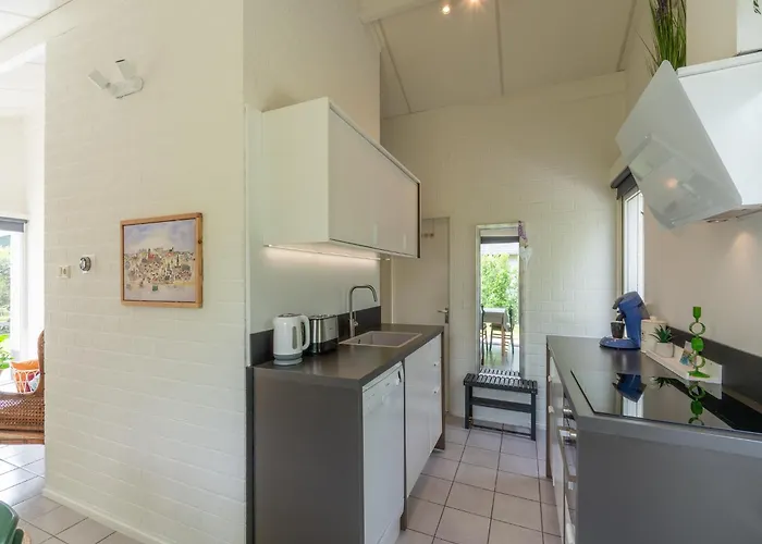 Near With Pool Ferienhaus