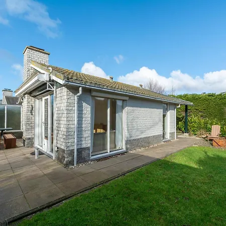 Vakantiehuis Near With Pool Petten