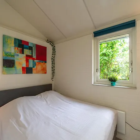 Vakantiehuis Near With Pool