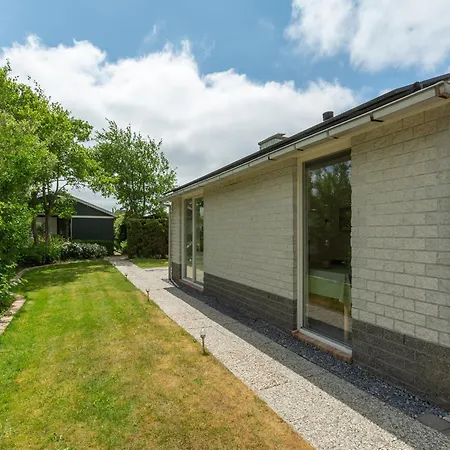 Near With Pool * Petten